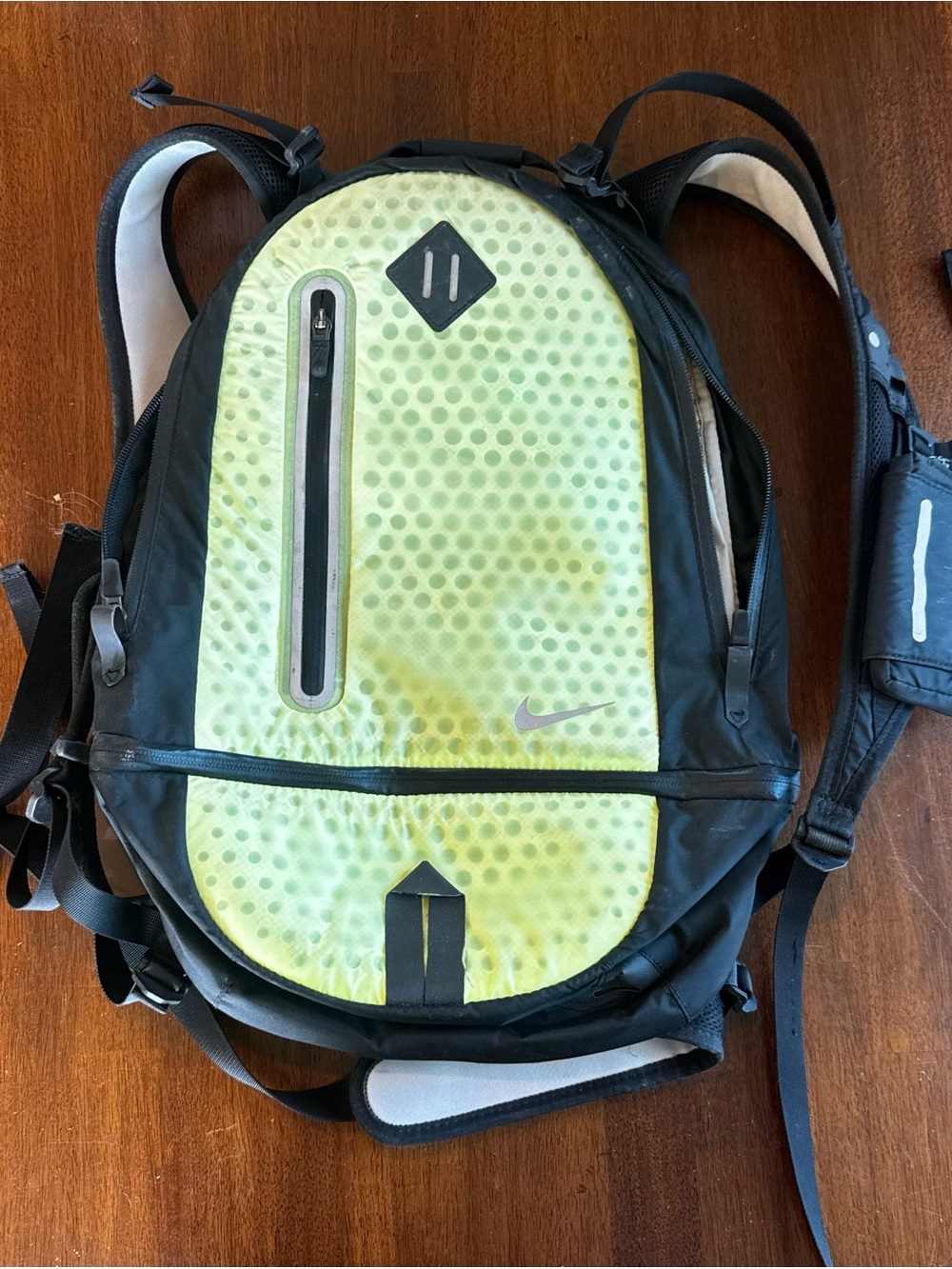 Nike Men's Black Backpack with Neon Yellow Front Panel
